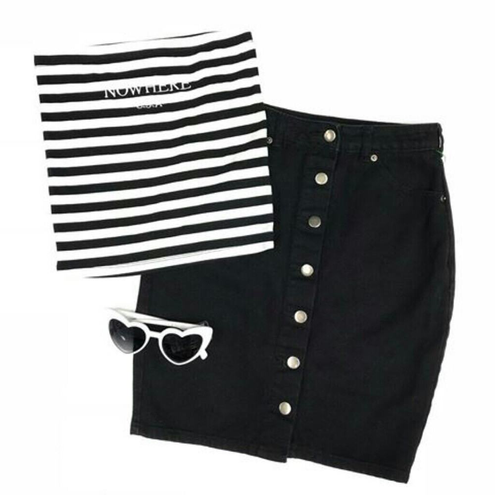 Black and white tube top